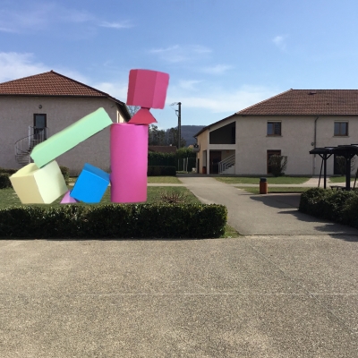 Une sculpture à l&#039;installation virtuelle pour l&#039;établissement